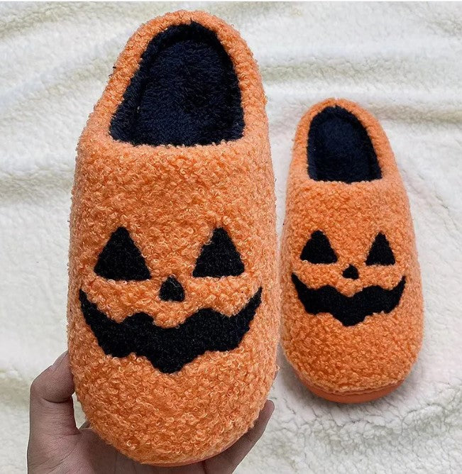 Halloween Hausschuhe – Kuschelige Indoor-Slipper